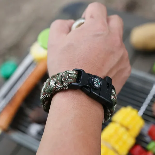 Multifunctional Paracord Survival Bracelet - Image 2