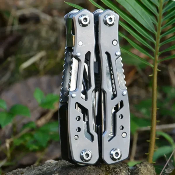 Outdoor Multitool - Image 2